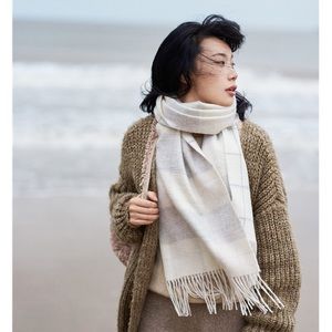 Edelweiss 100% cashmere women’s plaid shawl scarf